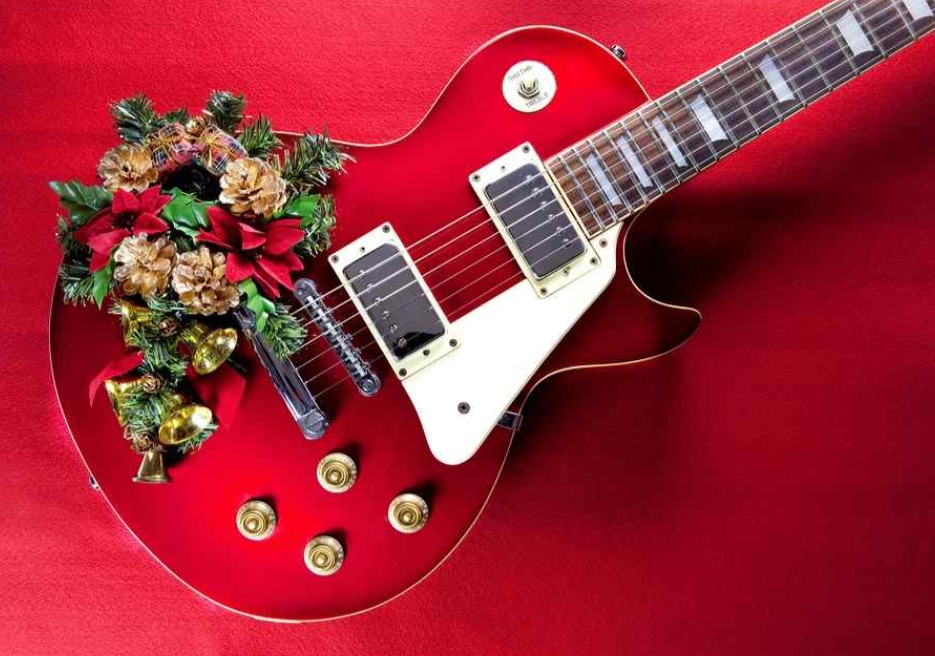 Guitar Habits (https://www.guitarhabits.com/habits-for-the-best-christmas-time-ever/)